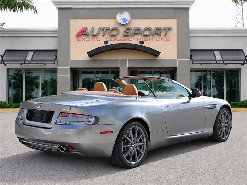 Used 2010 Aston Martin DB9 Volante RWD image 4