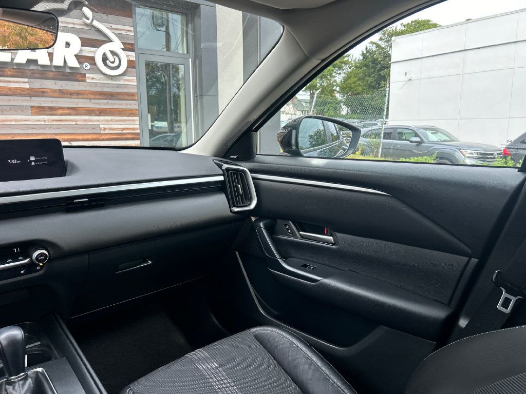 Used 2024 MAZDA CX-50 AWD 2.5 S w/ Cargo Package image 26
