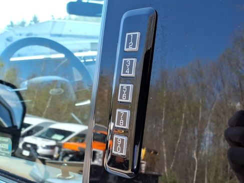 Used 2023 Ford F250 Platinum w/ Snow Plow Prep Package AWD/4WD image 20
