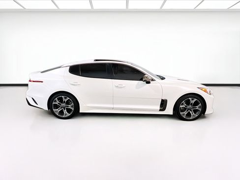 Used 2020 Kia Stinger GT-Line w/ Sun & Sound Package RWD image 25