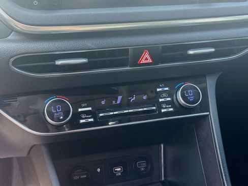Used 2021 Hyundai Sonata SEL w/ Convenience Package FWD image 12