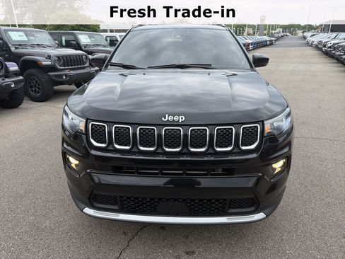 Certified 2023 Jeep Compass Limited w/ Sun and Sound Group AWD/4WD image 3