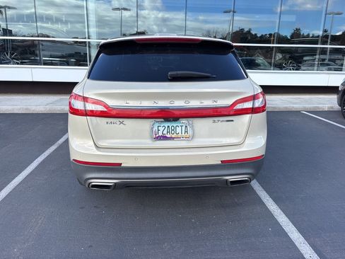 Used 2016 Lincoln MKX Reserve w/ Climate Package image 6