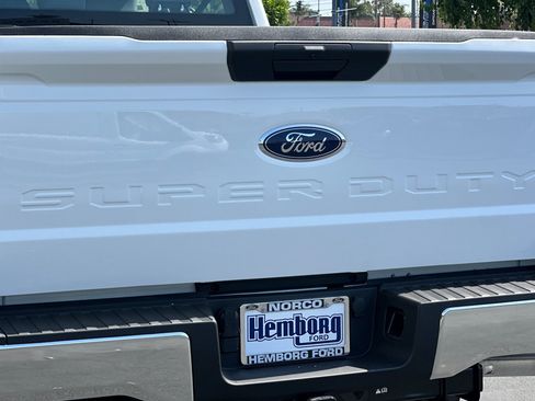 New 2025 Ford F250 XL w/ XL Off-Road Package image 24