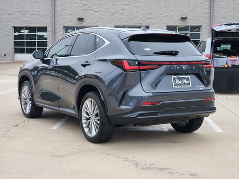 Used 2025 Lexus NX 350 AWD w/ Accessory Package (2T) image 4