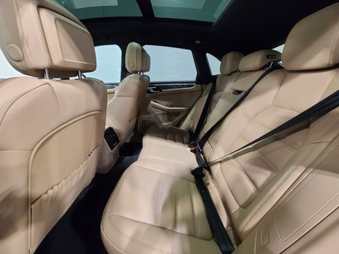 New 2026 Porsche Macan GTS image 27