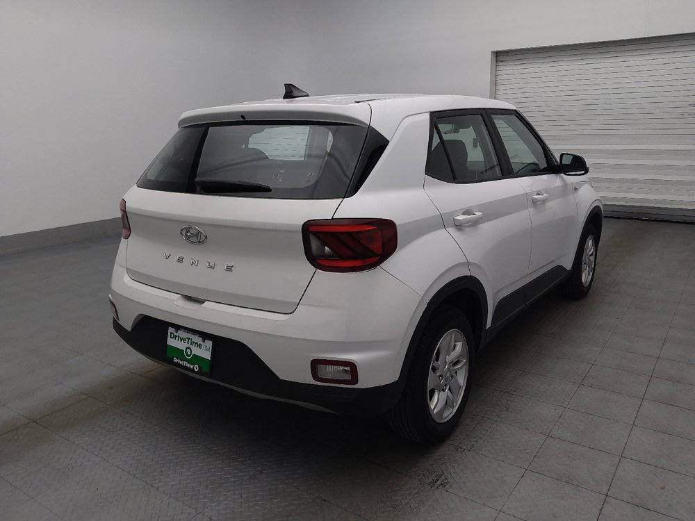 Used 2022 Hyundai Venue SE w/ Cargo Package FWD image 9