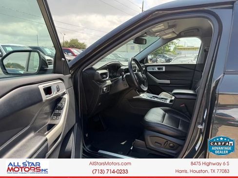 Used 2022 Ford Explorer Limited w/ Equipment Group 301A AWD/4WD image 15