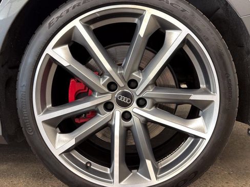 Used 2020 Audi S6 Premium Plus w/ S Sport Package image 12