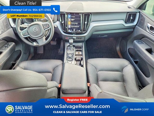 Used 2019 Volvo XC60 T6 Momentum w/ Multimedia Package AWD/4WD image 11