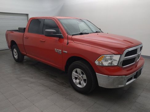 Used 2019 RAM 1500 Classic SLT AWD/4WD image 11
