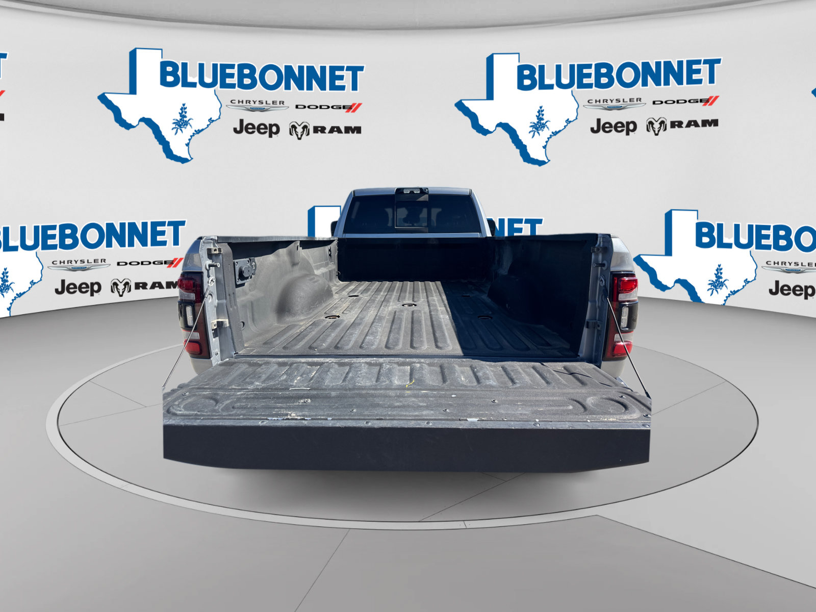Certified 2024 RAM 3500 Lone Star w/ Night Edition AWD/4WD image 20
