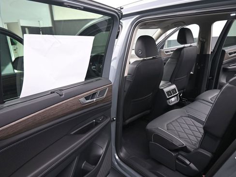 New 2026 Volkswagen Atlas SEL Premium R-Line AWD/4WD image 39