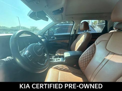 Used 2022 Kia Sorento SX Prestige w/ Rust Color Package AWD/4WD image 10