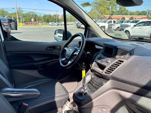 Used 2019 Ford Transit Connect XL image 13