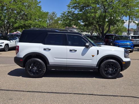 Used 2025 Ford Bronco Sport Badlands w/ Badlands Tech Package AWD/4WD image 2