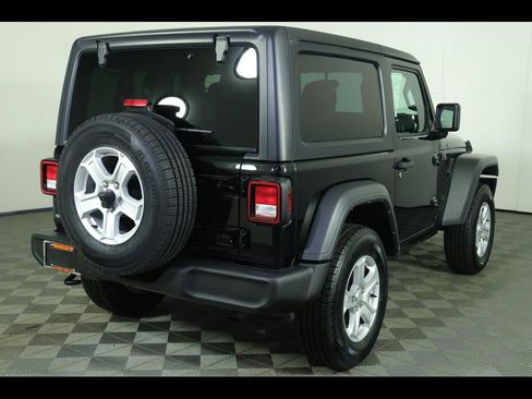 Used 2021 Jeep Wrangler Sport S image 2