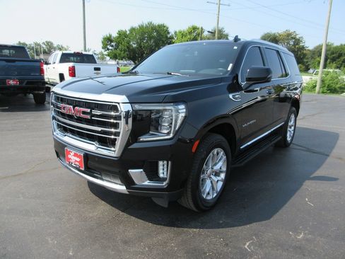 Certified 2022 GMC Yukon SLT w/ SLT Premium Package RWD image 11