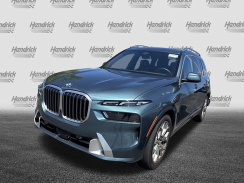Used 2026 BMW X7 xDrive40i AWD/4WD image 11