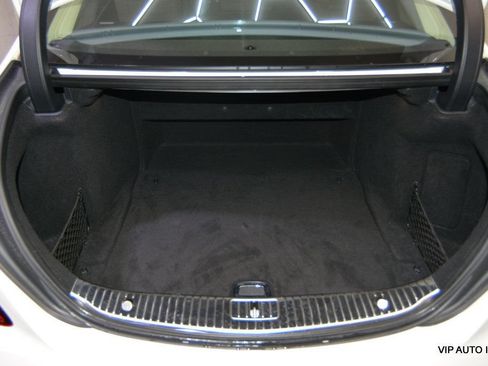 Used 2020 Mercedes-Benz S 560 Sedan image 24