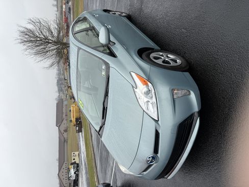 Used 2015 Toyota Prius Three image 12