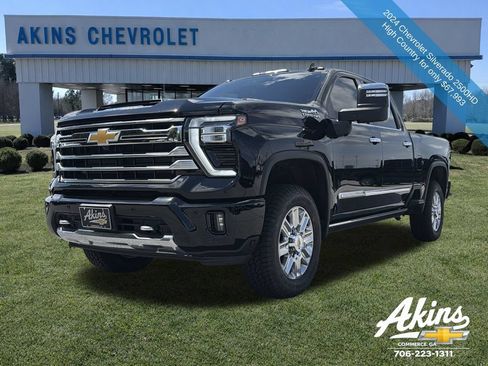 Used 2024 Chevrolet Silverado 2500 High Country w/ High Country Premium Package AWD/4WD image 12