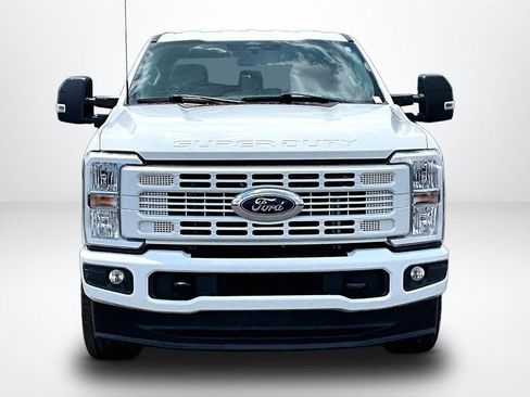 Used 2024 Ford F250 XLT AWD/4WD image 2