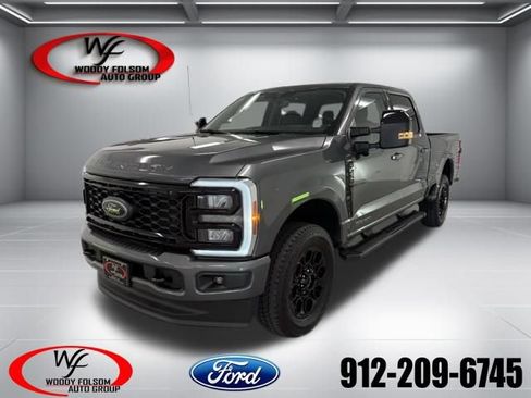 New 2026 Ford F250 Lariat w/ Black Appearance Package AWD/4WD image 1