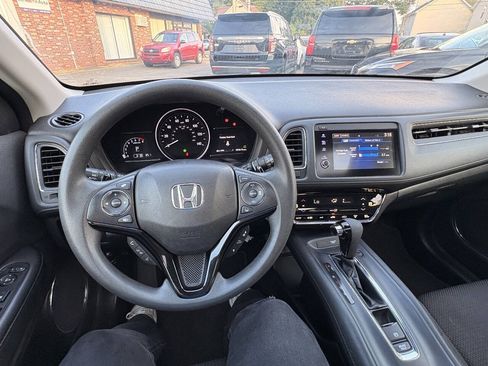 Used 2022 Honda HR-V EX image 27