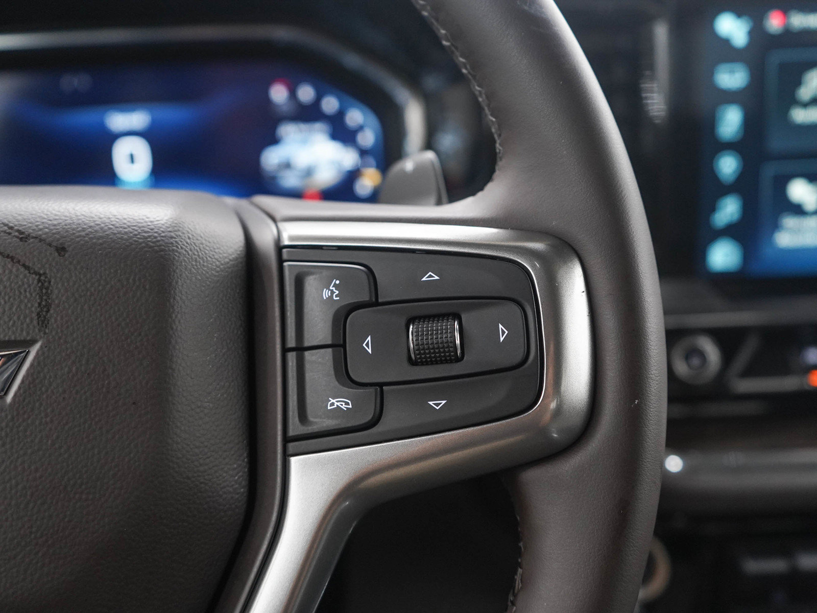 Used 2025 Chevrolet Silverado 1500 LT Trail Boss w/ LT Trail Boss Premium Package AWD/4WD image 25