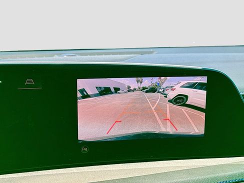 Used 2024 Cadillac XT4 Sport FWD image 17