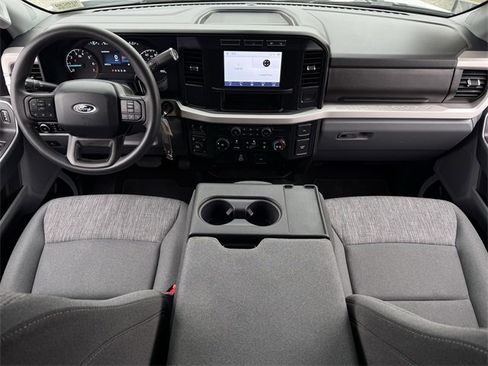 Certified 2024 Ford F250 XLT w/ FX4 Off-Road Package image 10