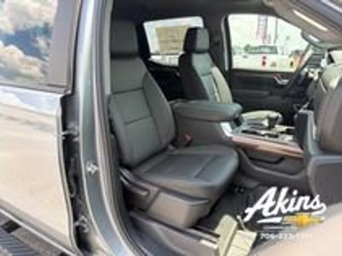 New 2026 Chevrolet Silverado 1500 RST w/ Redline Edition AWD/4WD image 18