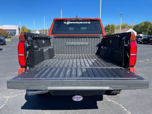 New 2025 Toyota Tacoma TRD Off-Road image 5