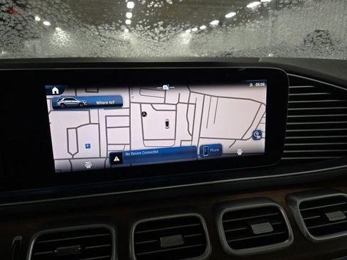 Certified 2025 Mercedes-Benz GLE 450e 4MATIC image 9