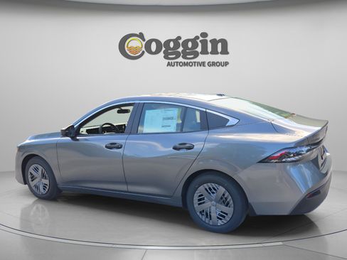 Used 2010 Ford Taurus SEL image 3