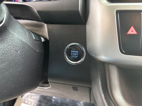 Used 2014 Toyota Highlander Limited image 14