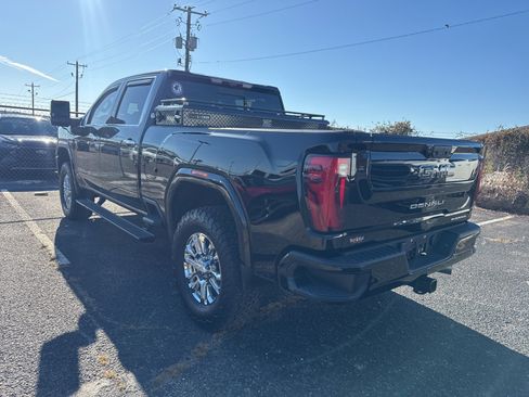 Used 2024 GMC Sierra 2500 Denali Ultimate w/ Max Trailering Package image 5
