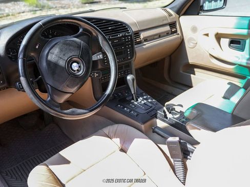 Used 1999 BMW 323i Convertible image 30