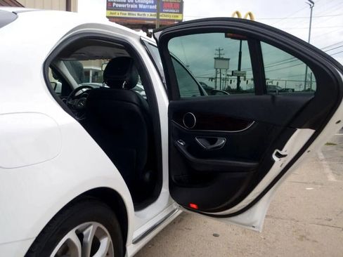 Used 2015 Mercedes-Benz C 300 Sedan image 23