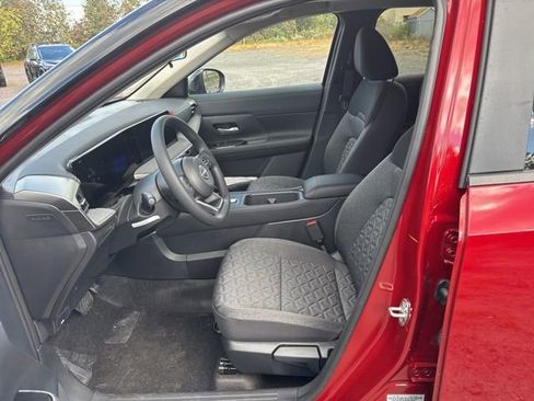 New 2026 Nissan Kicks SV w/ SV Premium Package image 10