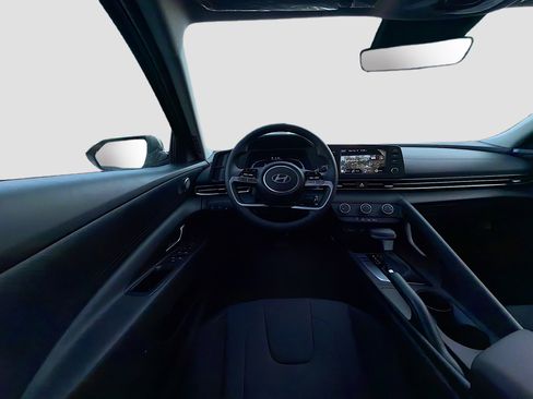 New 2026 Hyundai Elantra SE image 16