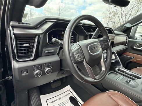 Used 2025 GMC Sierra 2500 Denali Ultimate w/ Snow Plow Prep/Camper Package image 10