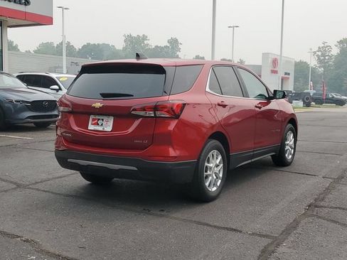 Used 2022 Chevrolet Equinox LT AWD/4WD image 4