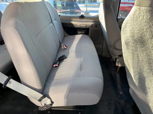 Used 2013 Ford E-350 and Econoline 350 XL image 26