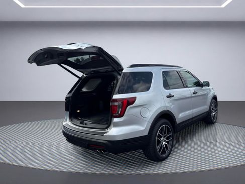 Used 2019 Ford Explorer Sport AWD/4WD image 10