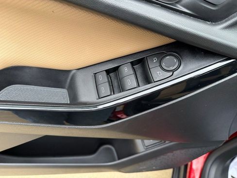 Used 2025 Chevrolet Equinox ACTIV image 28