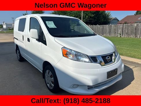 Used 2018 Nissan NV200 SV w/ Navigation Package FWD image 3