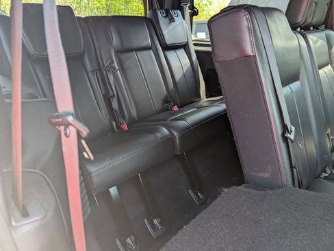 Used 2017 Ford Expedition Limited image 7