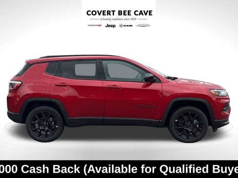 New 2026 Jeep Compass Latitude image 11